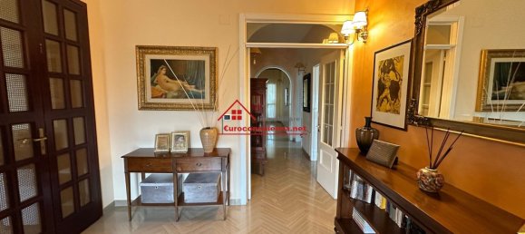 Дом с 8 комнатами в Melissano, Италия № 71167 6