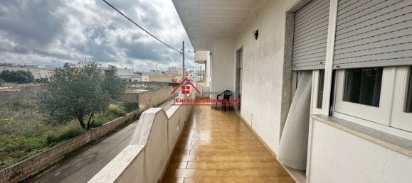 Дом с 8 комнатами в Melissano, Италия № 71167 33