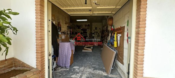 Дом с 8 комнатами в Melissano, Италия № 71167 50