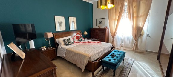 Дом с 8 комнатами в Melissano, Италия № 71167 11