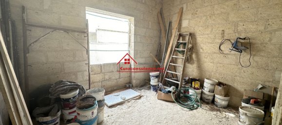 Дом с 8 комнатами в Melissano, Италия № 71167 41