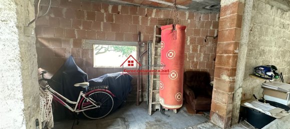 Дом с 8 комнатами в Melissano, Италия № 71167 37