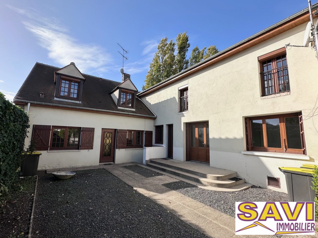 2 غرف نوم بناية في Ferrieres-en-Gatinais, France رقم 92106