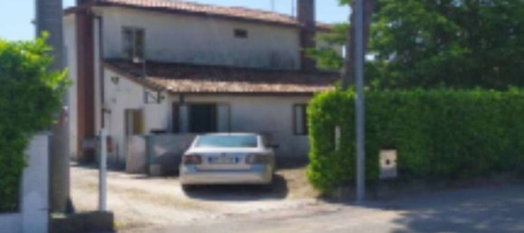 2 rooms Apartment in Eraclea, Italy No. 257907 3