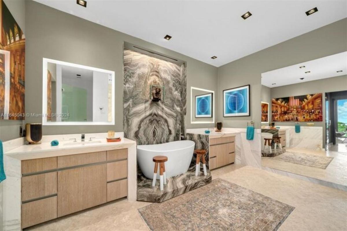 4 bedrooms House in Miami, USA No. 199555