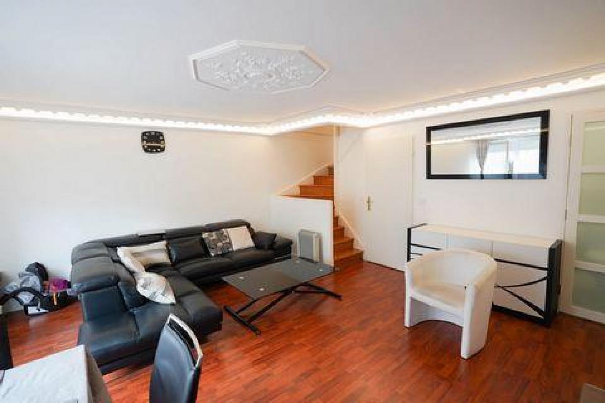 3 Schlafzimmer Eigentumswohnung in Guyancourt, France, Nr. 28910