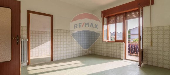 3 rooms Apartment in San Lorenzo Nuovo, Italy No. 108716 16