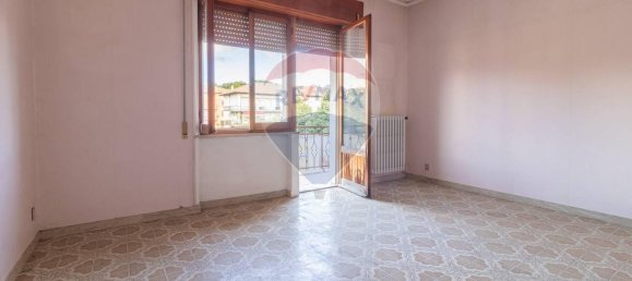 3 rooms Apartment in San Lorenzo Nuovo, Italy No. 108716 12