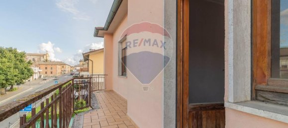3 rooms Apartment in San Lorenzo Nuovo, Italy No. 108716 4