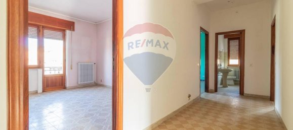 3 rooms Apartment in San Lorenzo Nuovo, Italy No. 108716 3