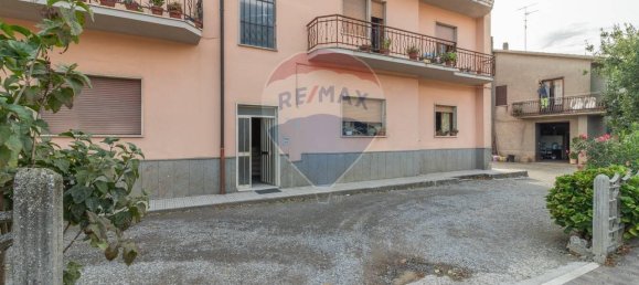 3 rooms Apartment in San Lorenzo Nuovo, Italy No. 108716 8