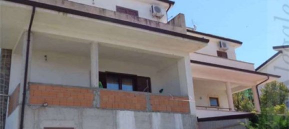 9 rooms Apartment in Bisignano, Italy No. 182511 28