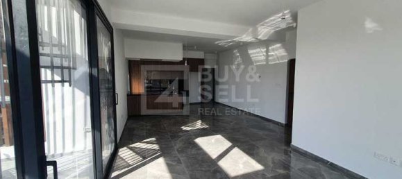 3 bedrooms Apartment in Limassol, Cyprus No. 14145 9