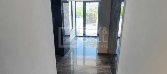 3 bedrooms Apartment in Limassol, Cyprus No. 14145 8