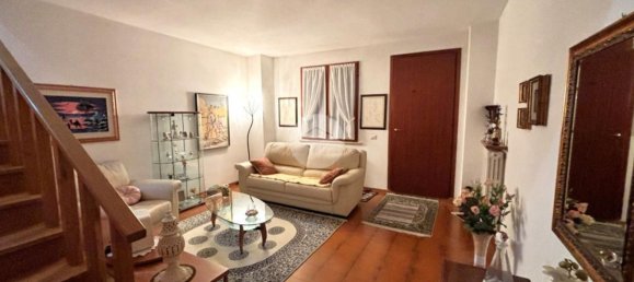 4-salle Maison à Fano, Italy No. 153263 2