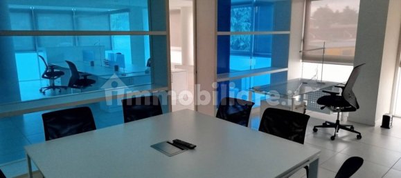 4 rooms Office in Casalecchio di Reno, Italy No. 332653 6