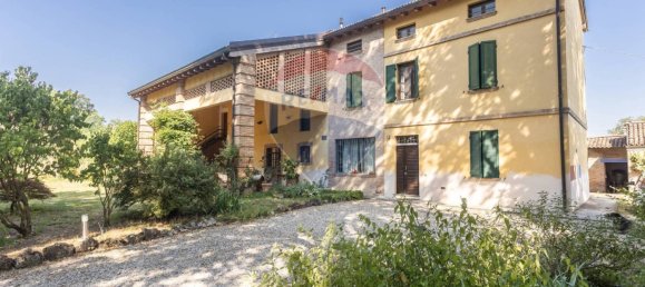 5 bedrooms Villa in Fidenza, Italy No. 308745 9