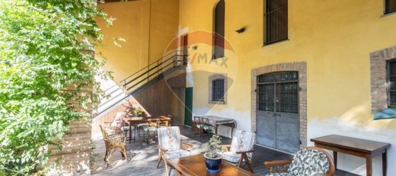 5 bedrooms Villa in Fidenza, Italy No. 308745 4