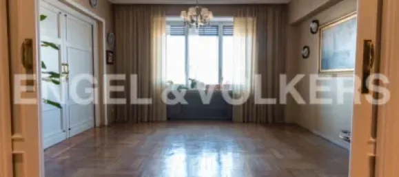 4 bedrooms Apartment in Madrid, Spain No. 176764 6
