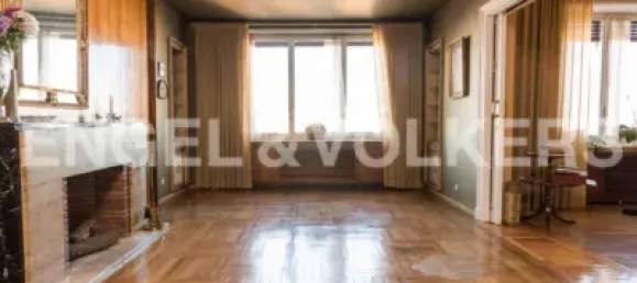 4 bedrooms Apartment in Madrid, Spain No. 176764 4