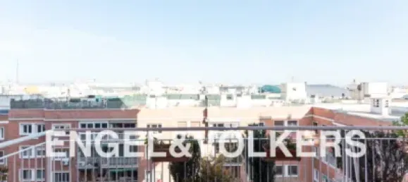 4 bedrooms Apartment in Madrid, Spain No. 176764 11