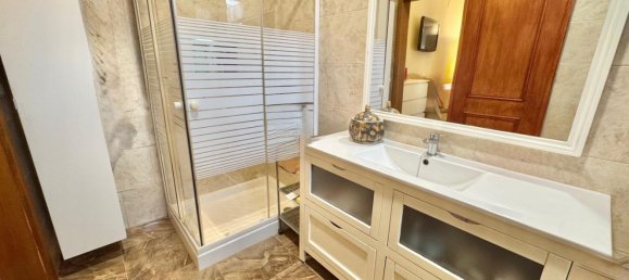 Casa de 4 dormitorios en Alicante, Spain No. 160371 45