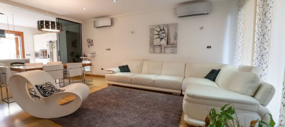 3 bedrooms Villa in Golfo Aranci, Italy No. 170281 4