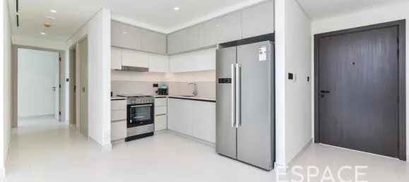 Квартира с 2 спальнями в Dubai Harbour, ОАЭ № 106034 4