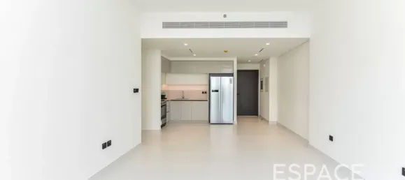 Квартира с 2 спальнями в Dubai Harbour, ОАЭ № 106034 3