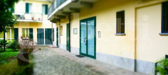 2 bedrooms Apartment in Seveso, Italy No. 289294 4