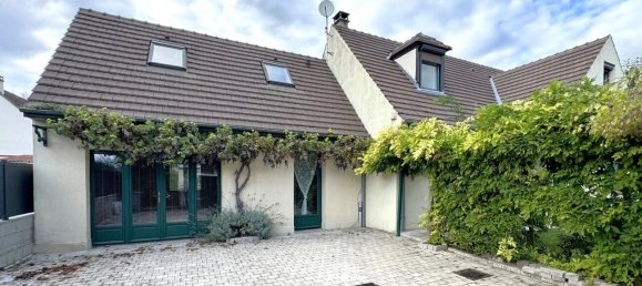 3 Schlafzimmer Haus in Le Meux, France, Nr. 240934 10