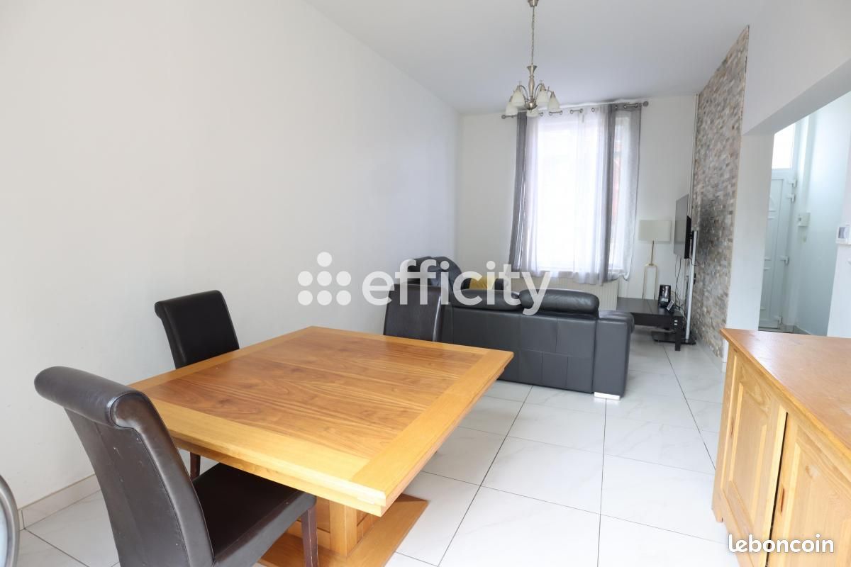 4 غرف نوم منزل في Roubaix, France رقم 281114