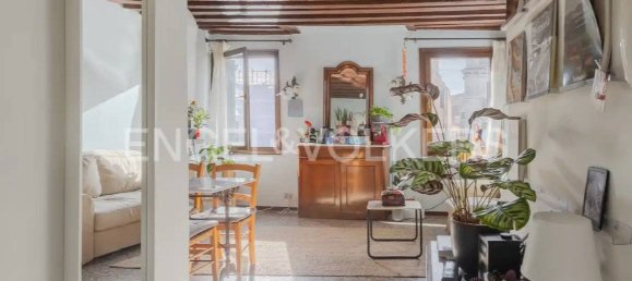 1 bedroom Apartment in Venice, Italy No. 117947 2