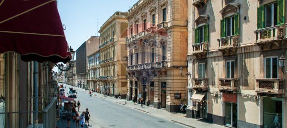 Отель, гостиница с 4 комнатами в Катания, Италия № 281453 16