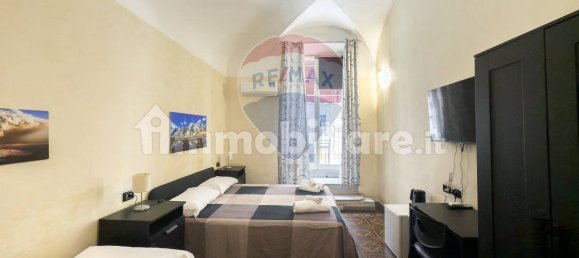 Отель, гостиница с 4 комнатами в Катания, Италия № 281453 5