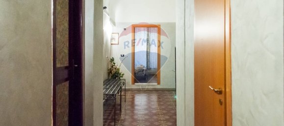 Отель, гостиница с 4 комнатами в Катания, Италия № 281453 3