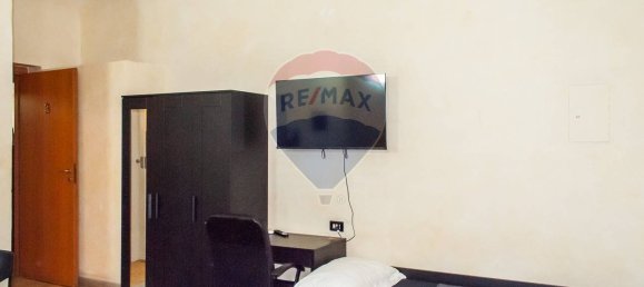 Отель, гостиница с 4 комнатами в Катания, Италия № 281453 9