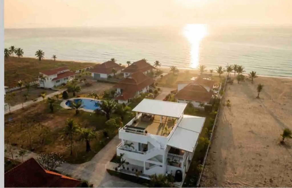 Вилла с 6 спальнями в Прачуапкхирикхан, Таиланд № 23667