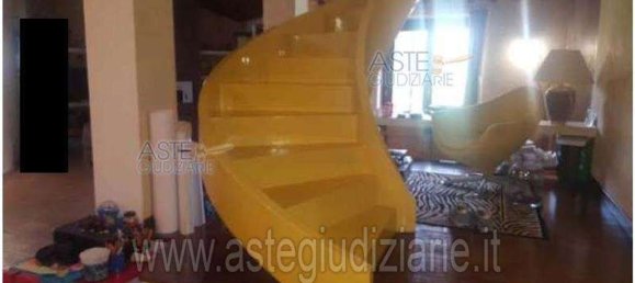 6 rooms Villa in Segni, Italy No. 13289 4