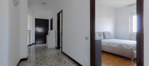 3 Schlafzimmer Wohnung in Milan, Italy, Nr. 357809 10