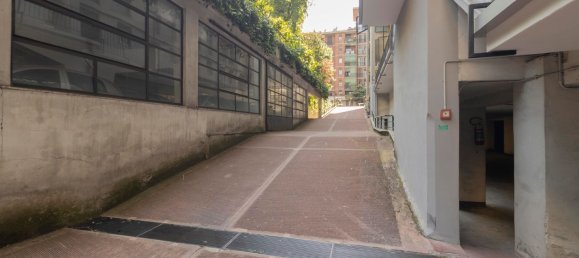 3 Schlafzimmer Wohnung in Milan, Italy, Nr. 357809 32