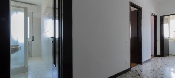 3 Schlafzimmer Wohnung in Milan, Italy, Nr. 357809 11