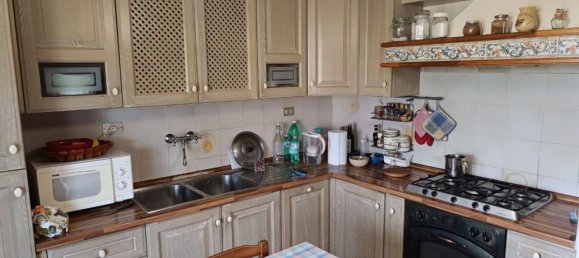 5 rooms House in Carrara, Italy No. 48129 13