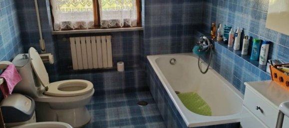 5 rooms House in Carrara, Italy No. 48129 14