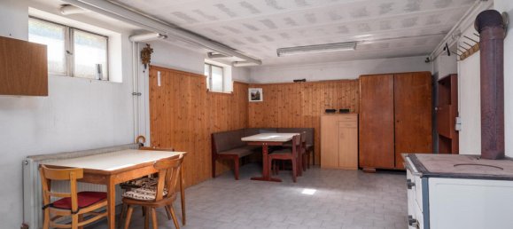 Бунгало с 4 комнатами в Айзенштадт, Австрия № 131495 2