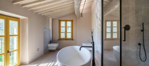 7 bedrooms Villa in Lucca, Italy No. 53126 22