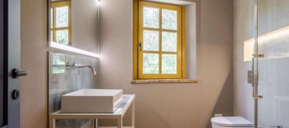 7 bedrooms Villa in Lucca, Italy No. 53126 16