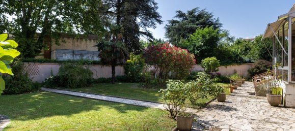 4 غرف نوم فيلا في Rhone, France رقم 322567 2