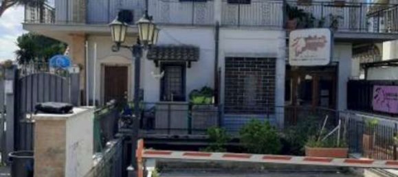 6 rooms Apartment in Fara in Sabina, Italy No. 216210 4