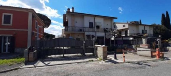 6 rooms Apartment in Fara in Sabina, Italy No. 216210 5
